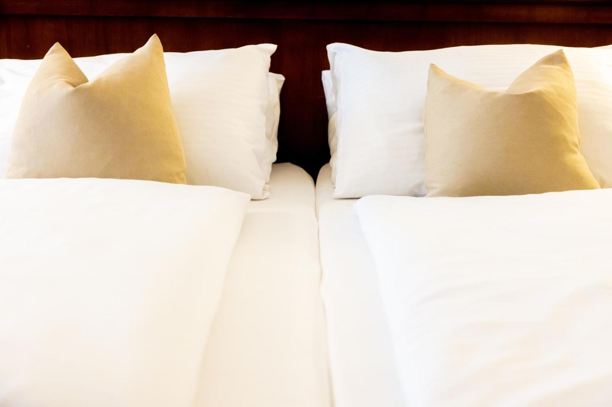 Stadthotel Styria ชไตอาร์ ภายนอก รูปภาพ